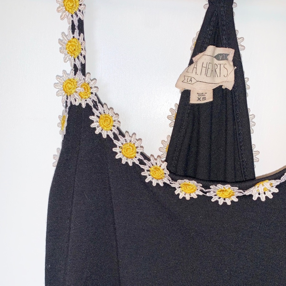 Pacsun Black Tank Top with Daisies - Picture 2 of 4